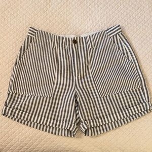 Gap Women’s Navy/White Striped Shorts